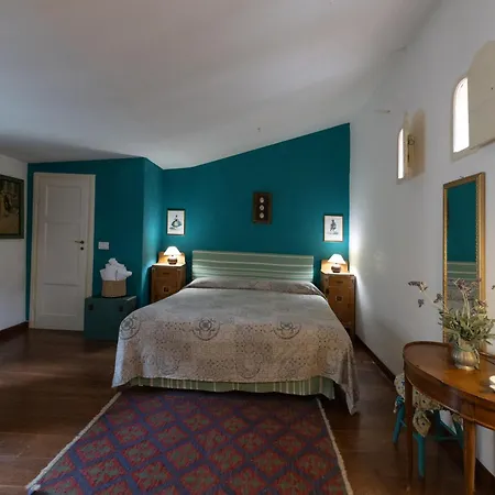 Il Casale Di Rossi Bed & Breakfast