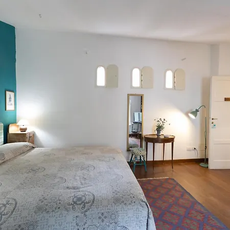 Il Casale Di Rossi Bed & Breakfast Lucca